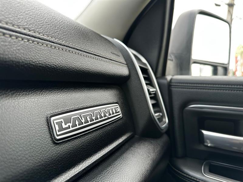 RAM 2500 Laramie Crew Cab SWB 4WD 2024