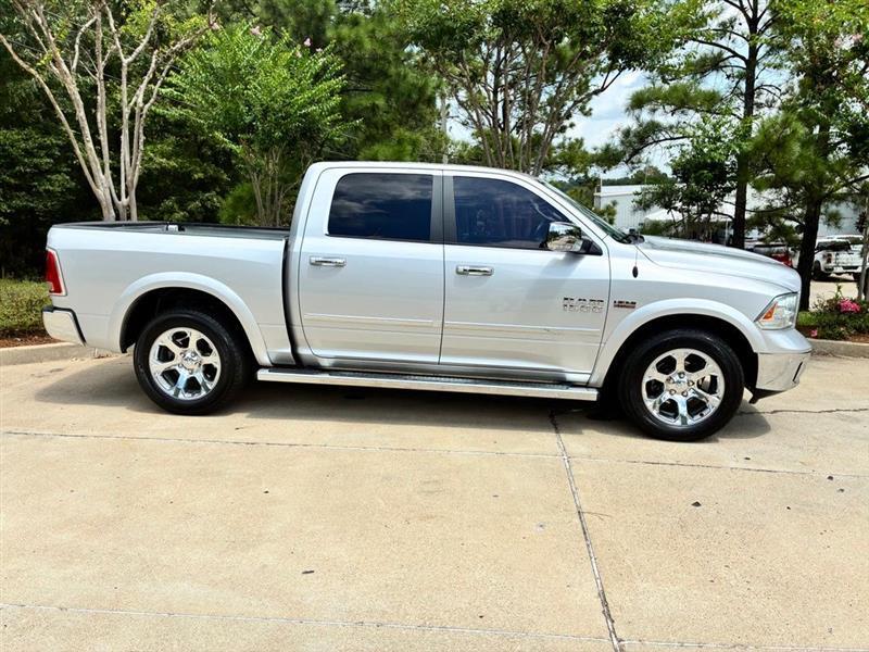 RAM 1500 Laramie Crew Cab SWB 2WD 2017