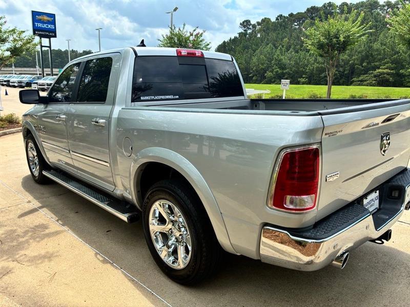 RAM 1500 Laramie Crew Cab SWB 2WD 2017