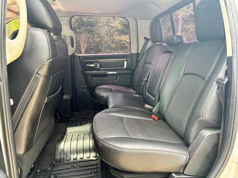 RAM 1500 Laramie Crew Cab SWB 2WD 2017
