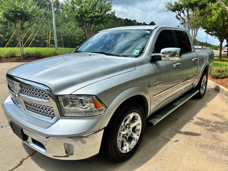 RAM 1500 Laramie Crew Cab SWB 2WD 2017
