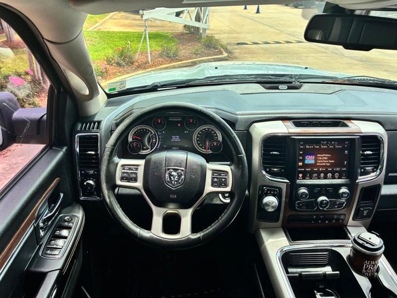 RAM 1500 Laramie Crew Cab SWB 2WD 2017