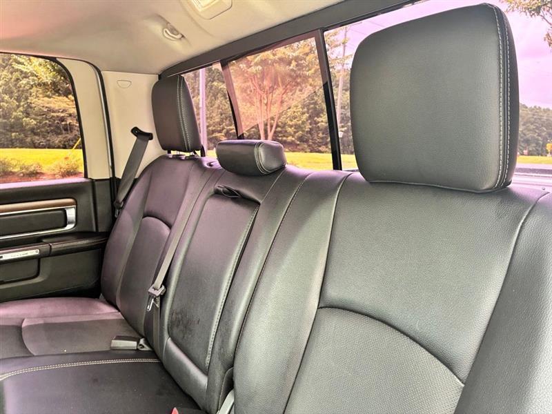 RAM 1500 Laramie Crew Cab SWB 2WD 2017