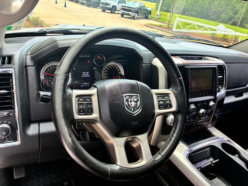 RAM 1500 Laramie Crew Cab SWB 2WD 2017
