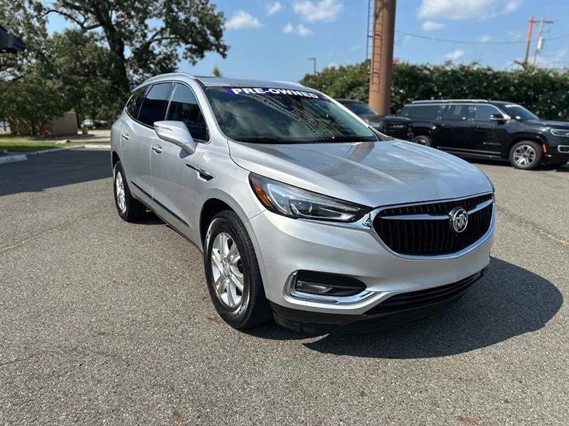 Buick Enclave Essence FWD 2018