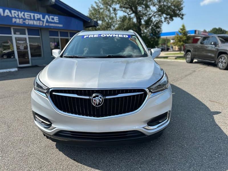 Buick Enclave Essence FWD 2018