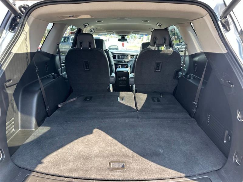 Buick Enclave Essence FWD 2018