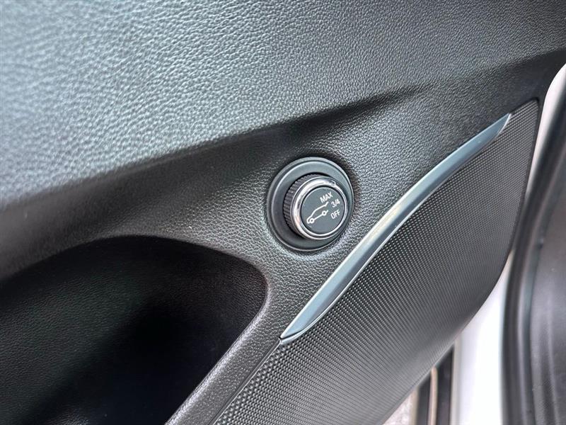 Buick Enclave Essence FWD 2018