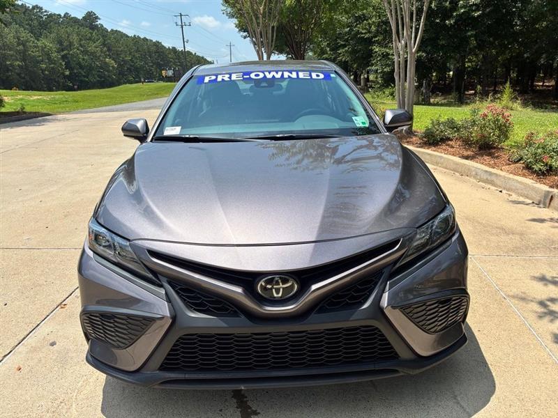 Toyota Camry SE 2024