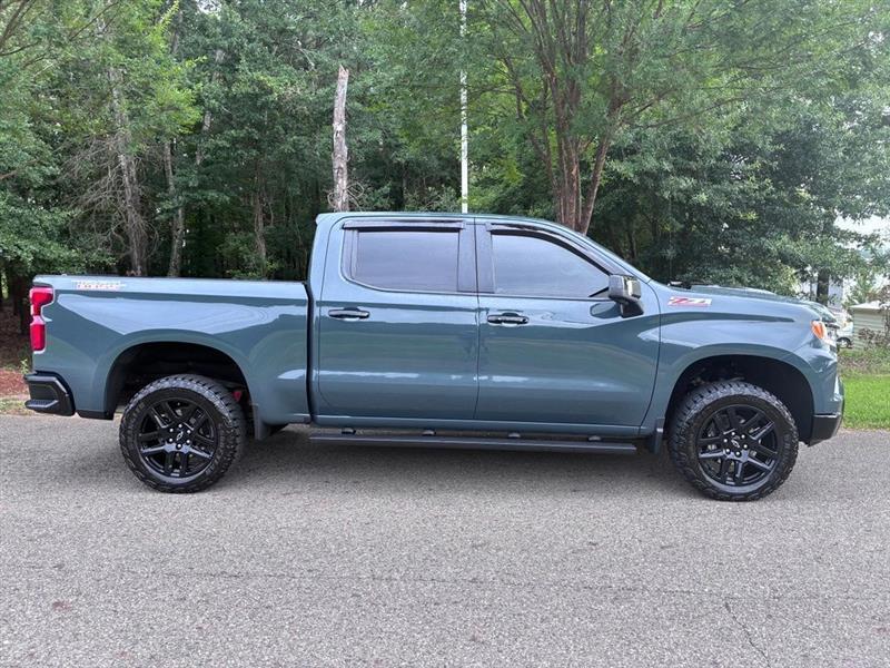 Chevrolet Silverado 1500 Trail Boss LT Crew Cab 4WD 2025