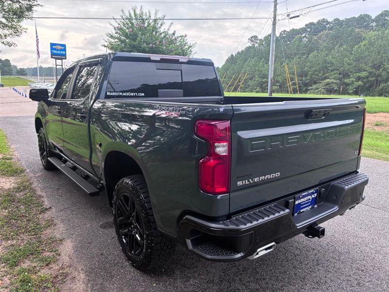 Chevrolet Silverado 1500 Trail Boss LT Crew Cab 4WD 2025