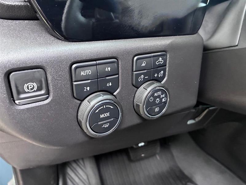 Chevrolet Silverado 1500 Trail Boss LT Crew Cab 4WD 2025