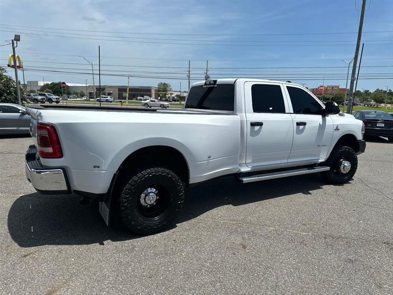 RAM 3500 Tradesman Crew Cab 4WD DRW 2020