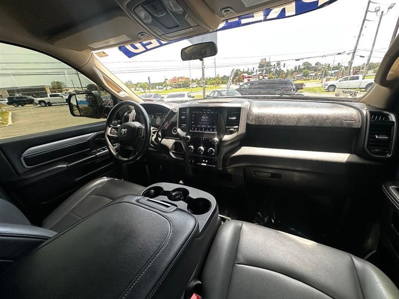 RAM 3500 Tradesman Crew Cab 4WD DRW 2020