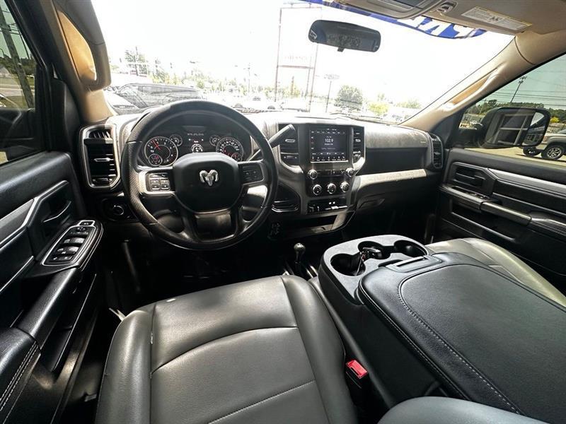 RAM 3500 Tradesman Crew Cab 4WD DRW 2020