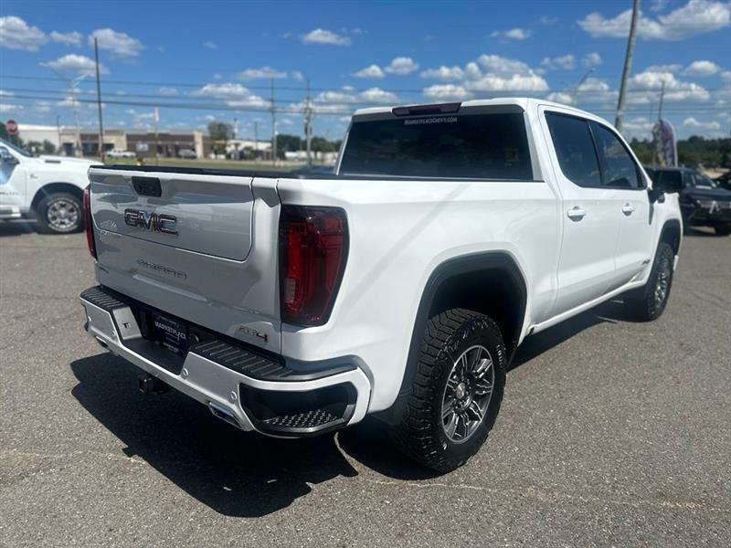 GMC Sierra 1500 AT4 Crew Cab 4WD 2025