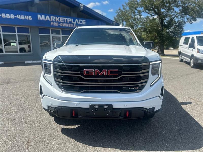 GMC Sierra 1500 AT4 Crew Cab 4WD 2025