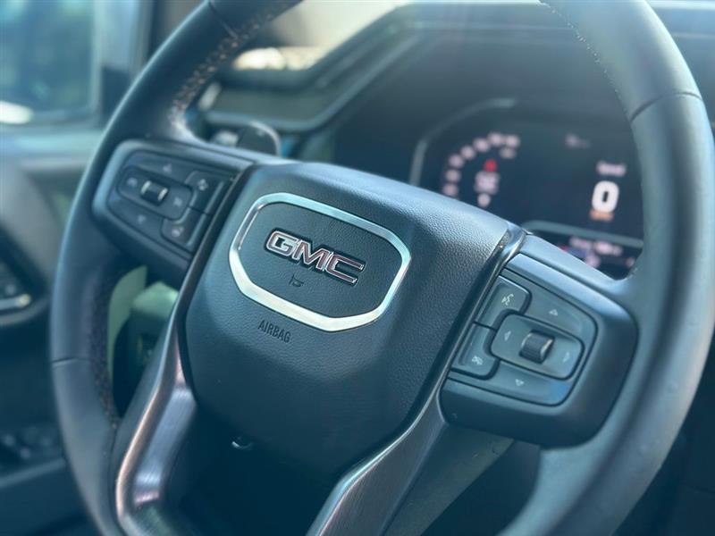GMC Sierra 1500 AT4 Crew Cab 4WD 2025