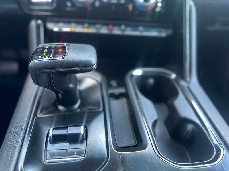 GMC Sierra 1500 AT4 Crew Cab 4WD 2025