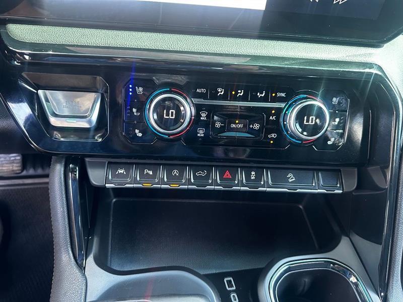 GMC Sierra 1500 AT4 Crew Cab 4WD 2025