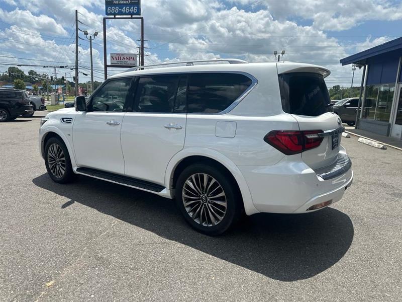 Infiniti QX80 LUXE 2019