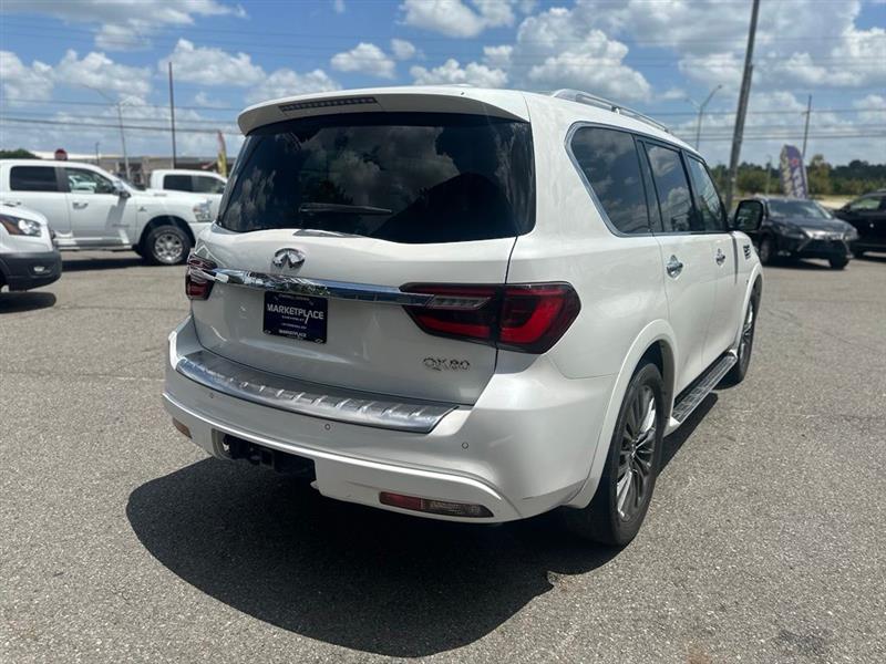 Infiniti QX80 LUXE 2019