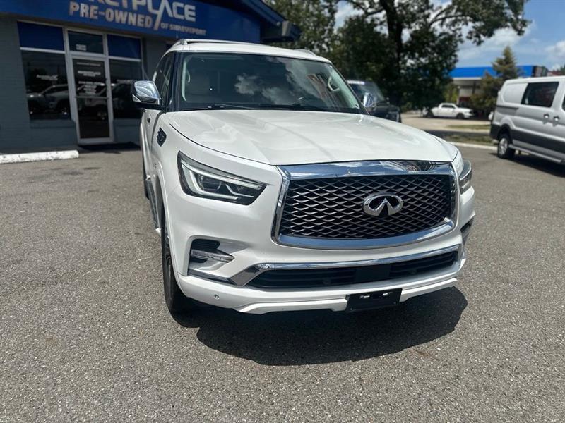 Infiniti QX80 LUXE 2019