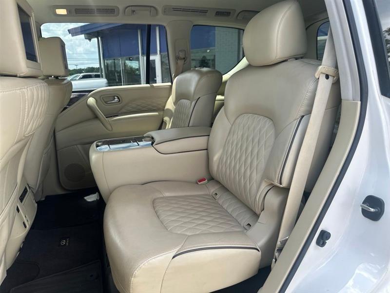 Infiniti QX80 LUXE 2019