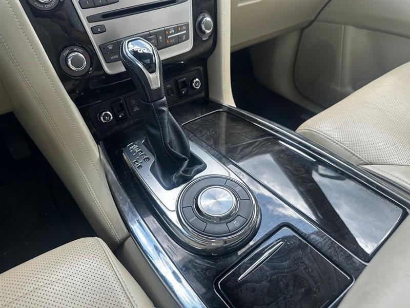 Infiniti QX80 LUXE 2019