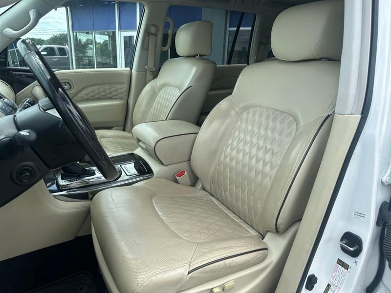 Infiniti QX80 LUXE 2019