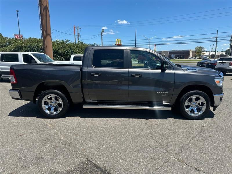 RAM 1500 Big Horn Crew Cab SWB 4WD 2022