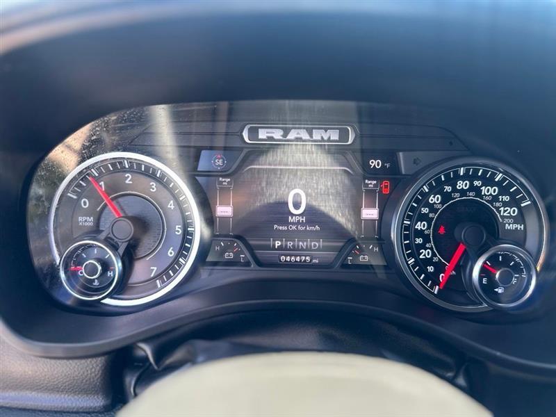 RAM 1500 Big Horn Crew Cab SWB 4WD 2022