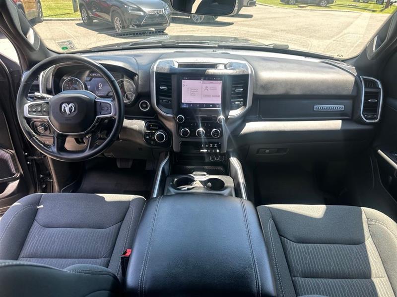RAM 1500 Big Horn Crew Cab SWB 4WD 2022