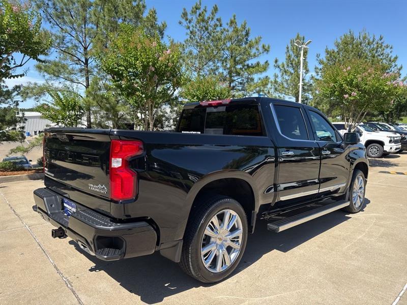 Chevrolet Silverado 1500 High Country Crew Cab 4WD 2025