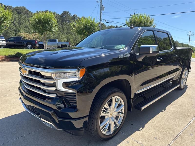 Chevrolet Silverado 1500 High Country Crew Cab 4WD 2025