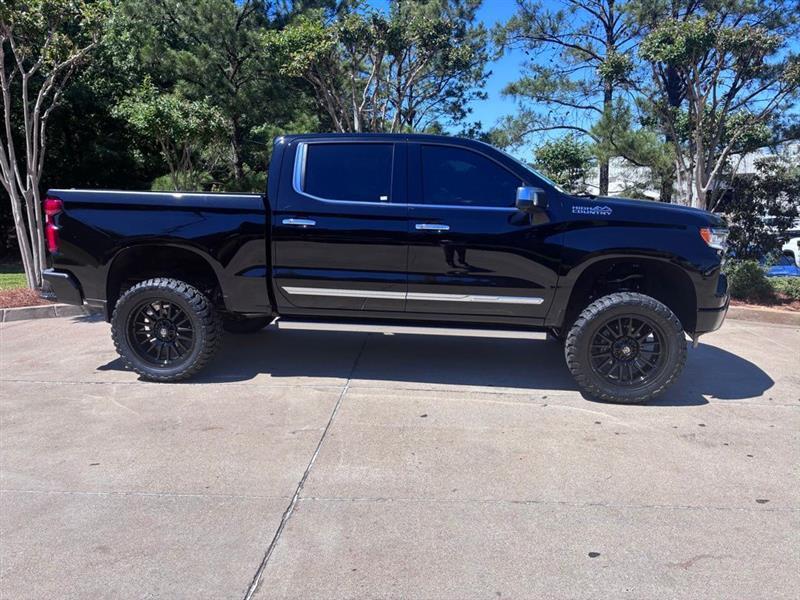 Chevrolet Silverado 1500 High Country Crew Cab 4WD 2025