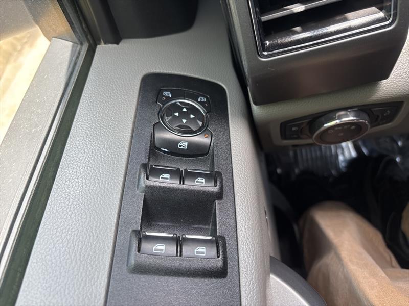 Ford F-150 XLT SuperCrew 6.5-ft. Bed 4WD 2019 Ford F-150 XLT SuperCrew 6.5-ft. Bed 4WD 2019