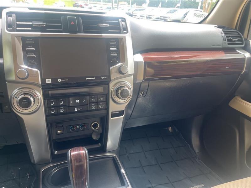 Toyota 4Runner Limited 2WD 2023