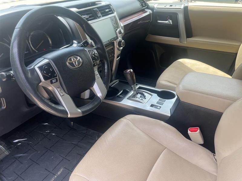 Toyota 4Runner Limited 2WD 2023