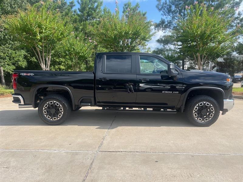 Chevrolet Silverado 2500HD LT Crew Cab Long Box 4WD 2025