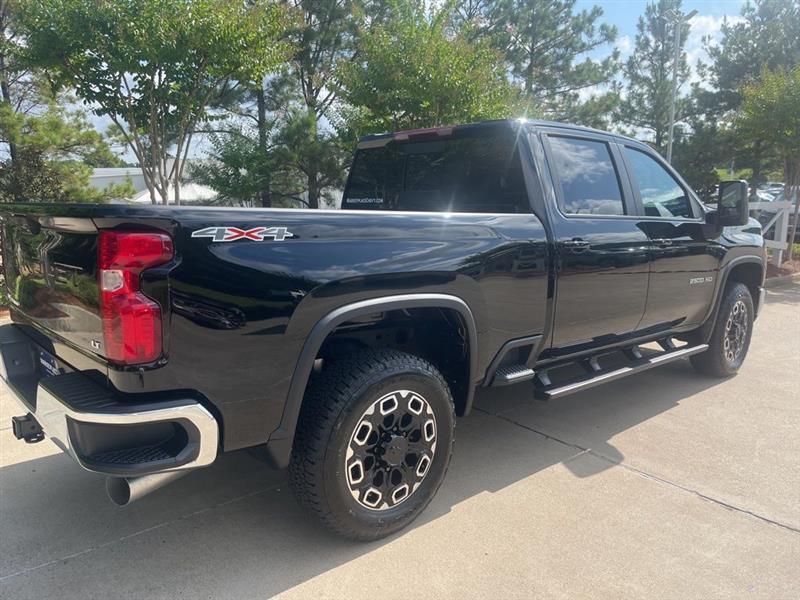 Chevrolet Silverado 2500HD LT Crew Cab Long Box 4WD 2025