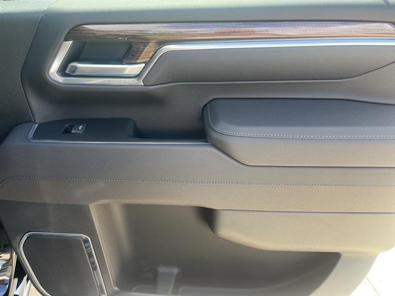 Chevrolet Silverado 2500HD LT Crew Cab Long Box 4WD 2025