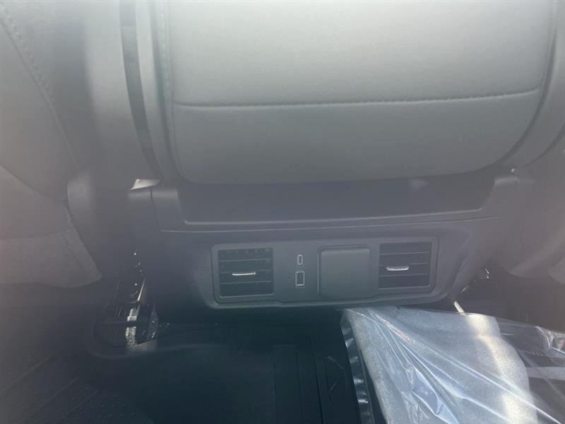 Chevrolet Silverado 2500HD LT Crew Cab Long Box 4WD 2025