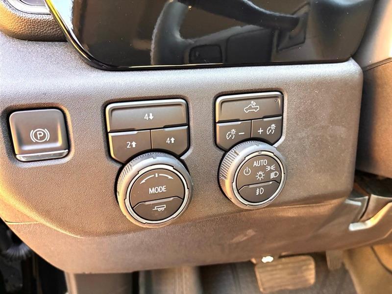 Chevrolet Silverado 2500HD LT Crew Cab Long Box 4WD 2025