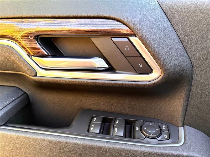 Chevrolet Silverado 2500HD LT Crew Cab Long Box 4WD 2025