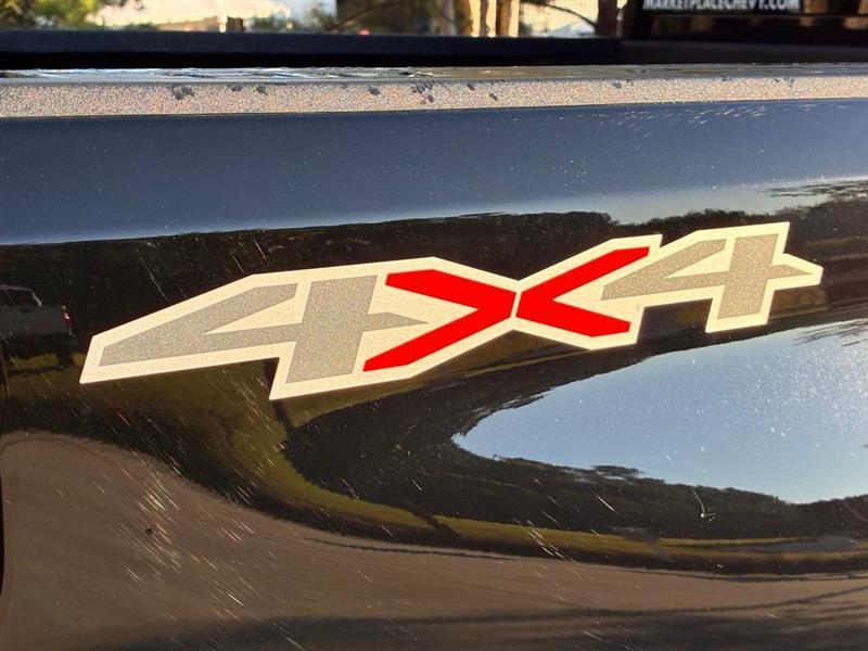 Chevrolet Silverado 2500HD LT Crew Cab Long Box 4WD 2025