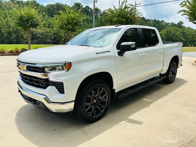 Chevrolet Silverado 1500 LT Crew Cab 4WD 2025