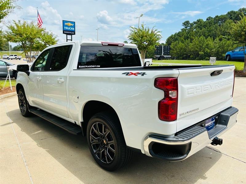 Chevrolet Silverado 1500 LT Crew Cab 4WD 2025