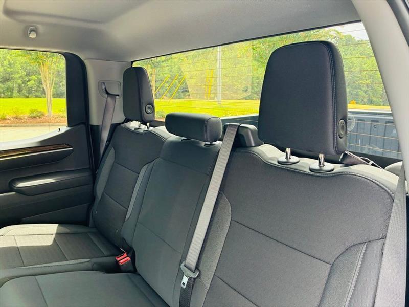 Chevrolet Silverado 1500 LT Crew Cab 4WD 2025