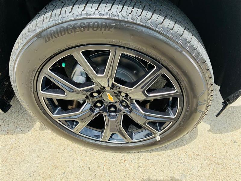 Chevrolet Silverado 1500 LT Crew Cab 4WD 2025